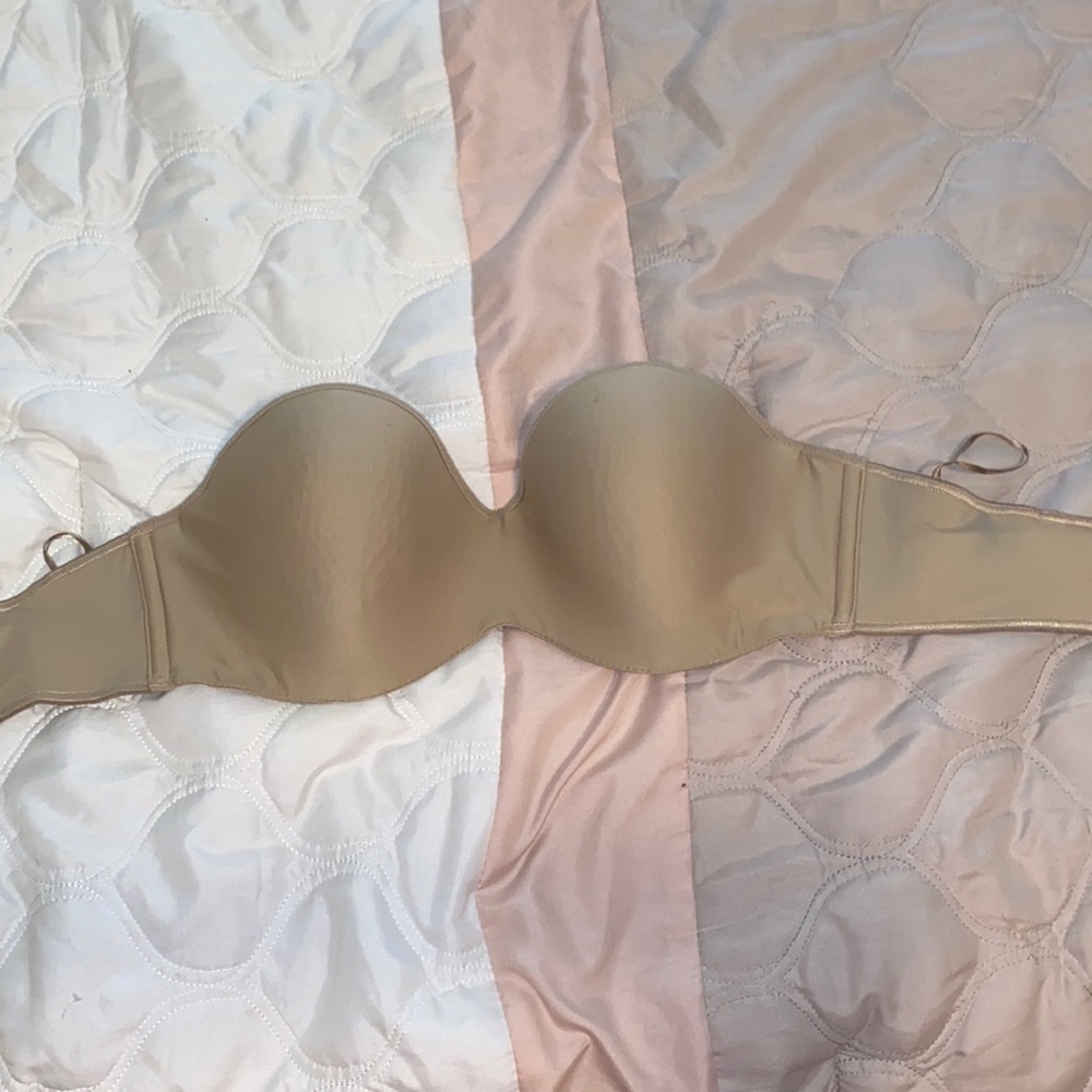 Nude bra strapless